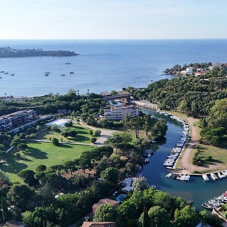 Camping Vallée du Paradis Saint-Raphaël Esterno foto